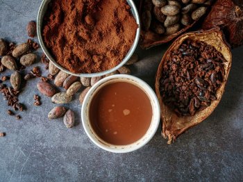  « —  :            »